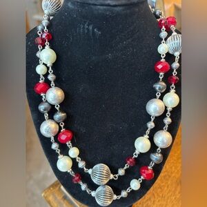 Vintage Premier pearl/silver/red bead necklace